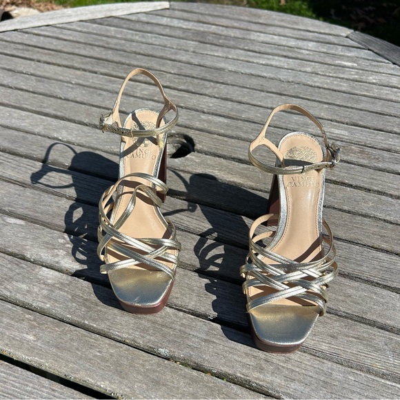 NWOT Vince Camuto Larriss Gold Brown Size 6 Strappy Platform Heel Sandals Womens - Picture 3 of 10